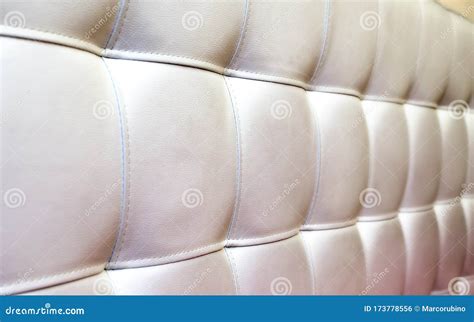 77 Tufted Leather Headboard Texture Background Photos - Free & Royalty ...