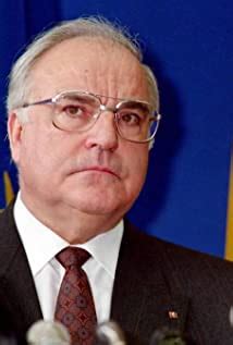 Helmut Kohl Biography, Age, Height, Wife, Net Worth, Family