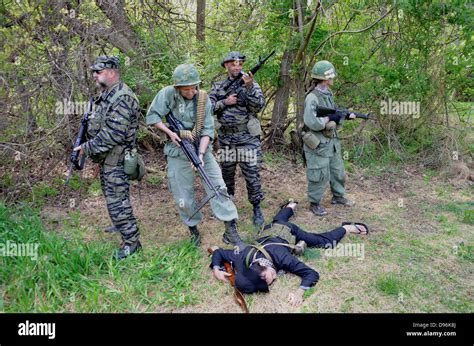 Dead soldier vietnam war hi-res stock photography and images - Alamy