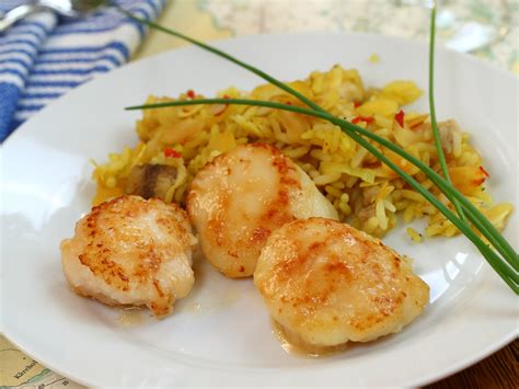 Gebratene Jakobsmuscheln Mit Curry Bananenreis Hier Leben