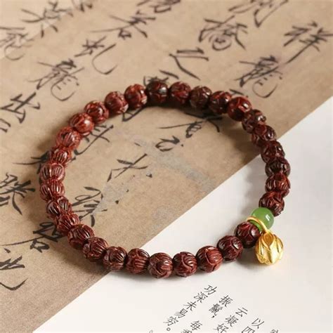 Lotus Leaf Red Sandalwood Bracelet To Send A Girl′s Wife Boudoir T