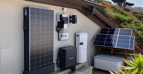 The Ultimate Guide To Choosing The Right Hybrid Solar Inverter For Your