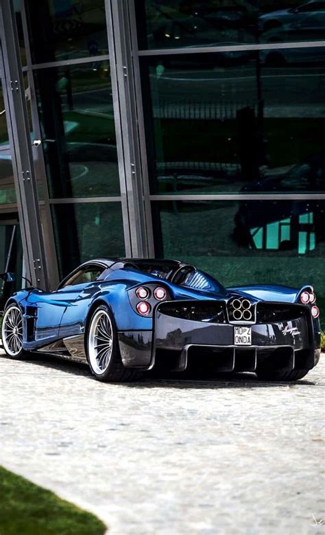 Download Stunning Pagani Huayra Roadster Bc In Action Wallpaper