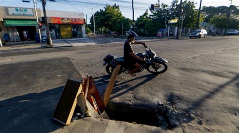 Após Um Mês Da Operação Tapa Buraco Vias De Fortaleza Ainda Apresentam