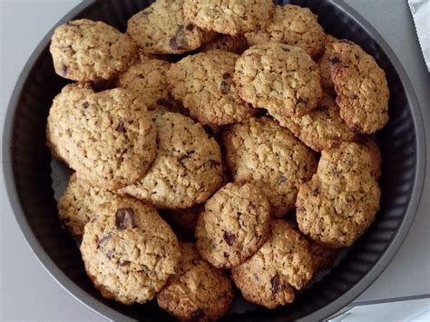 Cookies Aux Flocons D Avoine Amandes Noisettes Et P Pites De Chocolat