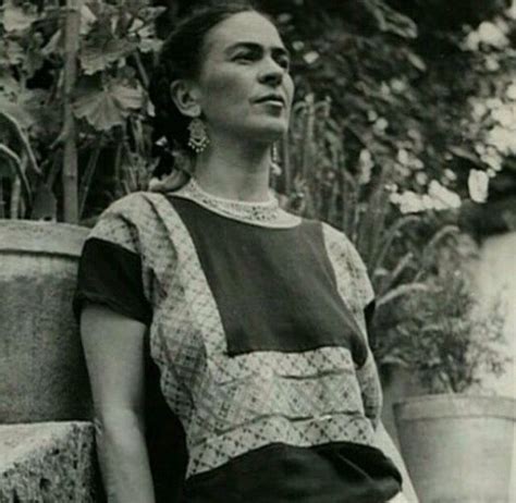 Magdalena Carmen Frida Kahlo Calder N Women Frida Kahlo Fashion