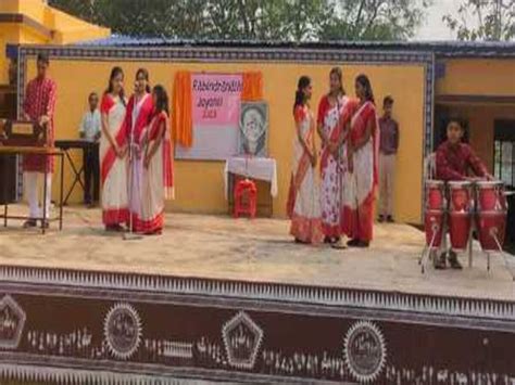 Tagore Remembered In Tps Dav School टीपीएस डीएवी स्कूल में टैगोर को