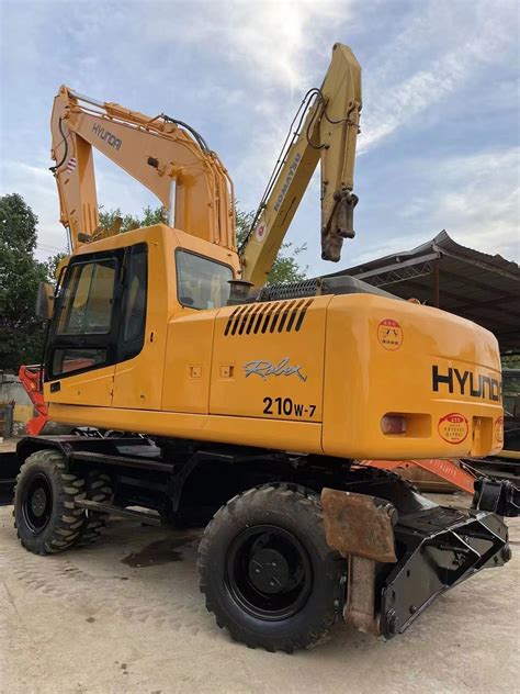 South Korea Excavator Used Hyundai 210W 7 210W 9 Wheel Excavator For