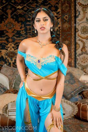 VR Conk Sophia Leone Jasmine Aladdin A Porn Parody Sophia Leone 17 Porn Pic