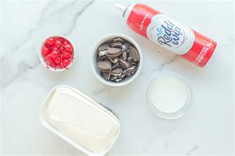 Chick Fil A Cookies and Cream Milkshake - CopyKat Recipes