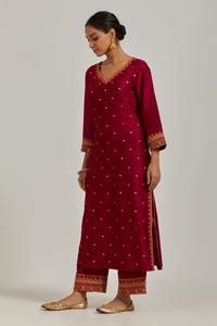 Buy Red Chanderi Silk Embroidery Floral V Neck Kurta Set For Women By