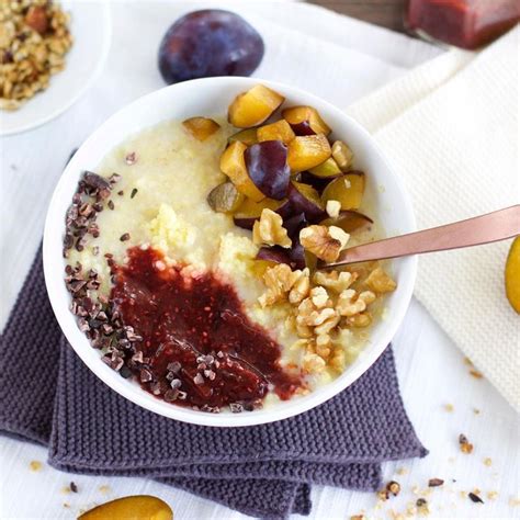 Hirse Porridge Mit Frucht Kompott Und Knackigen Waln Ssen Und Kakao