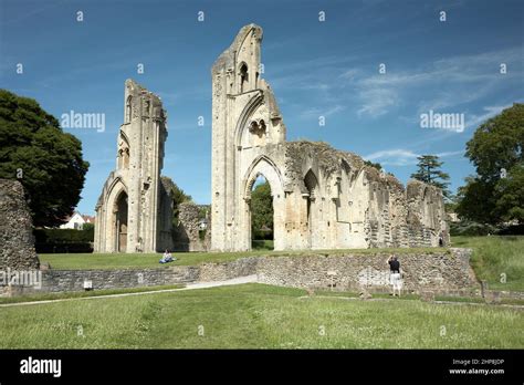 Glastonbury Abbey Ruins Stock Photo - Alamy