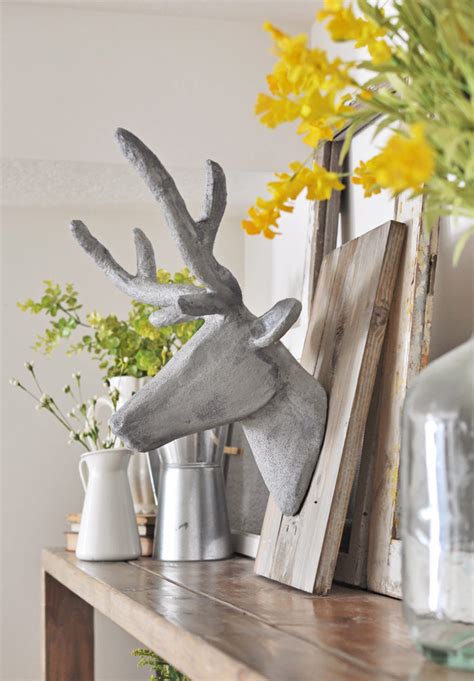 15 Unique Ways To Bring Wildlife Into Your Home Through Taxidermy Decor