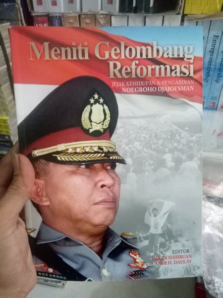 Jual Original Antik Buku Biografi Meniti Gelombang Reformasi Jejak