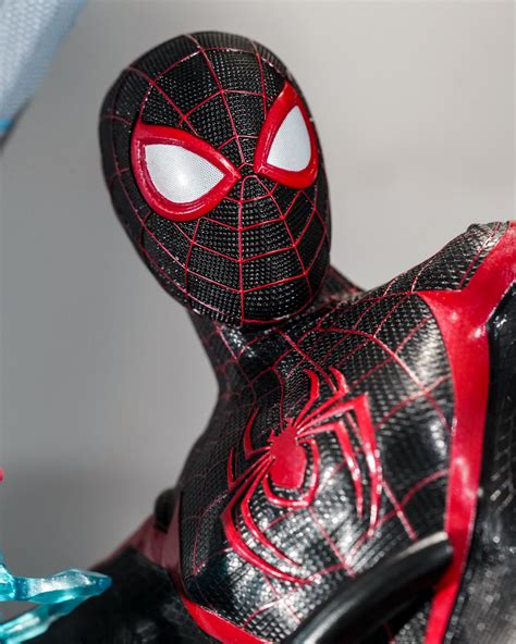 Hot Toys Vgm55 Marvels Spiderman 2 Miles Morales Upgraded Suit 1