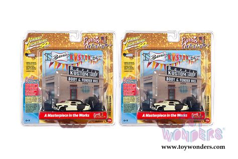 Round 2 Johnny Lightning - Diorama 2019 Release 1 | Barris Custom Shop w/1949 Ford Mercury ...