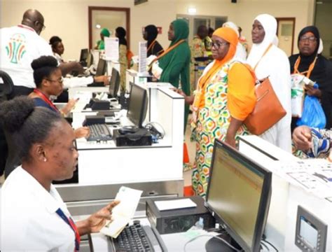 Côte d Ivoire Hadj 2024 430 premiers pèlerins ont quitté le pays