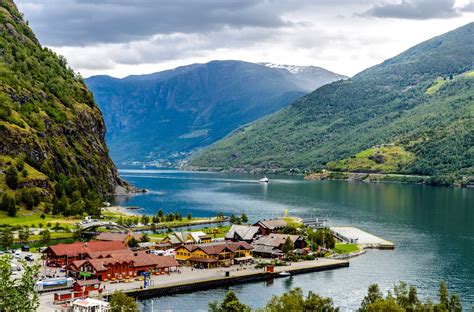 What Language Do People Speak In Norway Scandinavia Facts