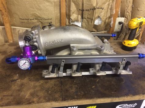 Vic Jr Intake With Mm Tb Rails Injectors Elbow And Fpr Ls Tech