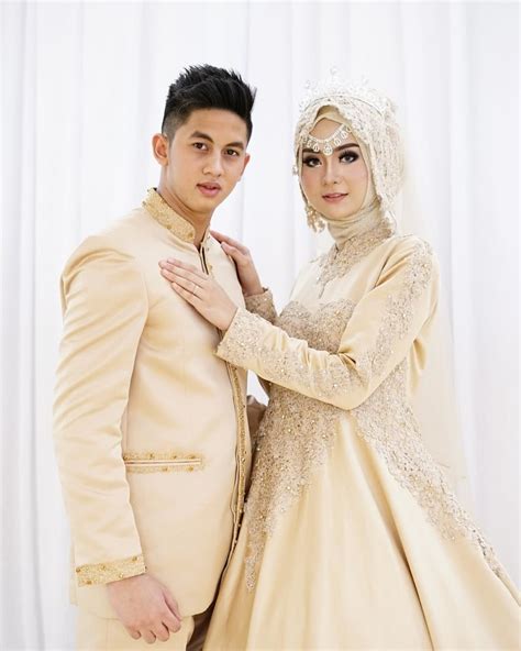 12 Desain Gaun Pengantin Muslimah Elegan Nan Sederhana