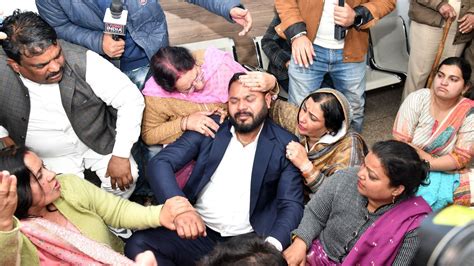 Aap Candidate Breaks Down After Losing Chandigarh Mayors Post Watch