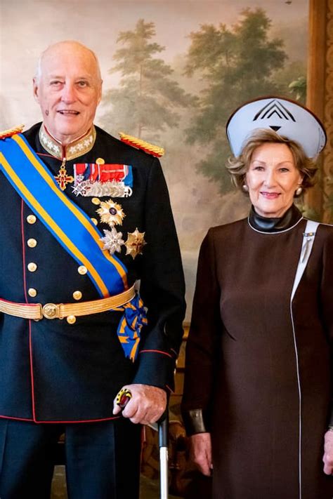 Das Leben Von K Nig Harald Und K Nigin Sonja Von Norwegen Wird Verfilmt