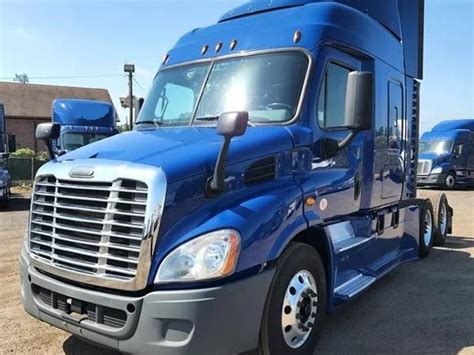 Freightliner Cascadia For Sale Sleeper