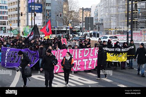 Kraftvolles Zeichen Chemnitzer B Rger Gegen Nazis Chemnitz Unter Dem