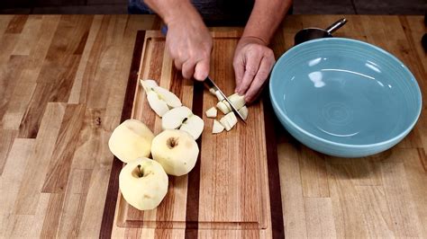 Fresh Apple Cake No Mixer Required Video Miss In The Kitchen