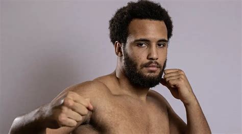 Moses Itauma Destroys Demsey McKean | Boxing News