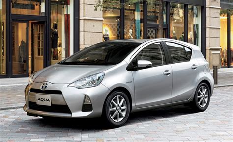 Toyota Launch Prius C Aqua Hybrid In Japan Electric Vehicle News