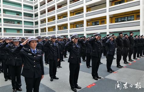 全市率先！霞浦县公安局辅警集体换装、授衔新宁德