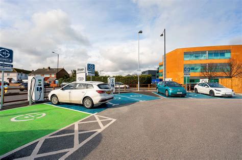 GRIDSERVE Electric Retail Hub opens at Slough Retail Park