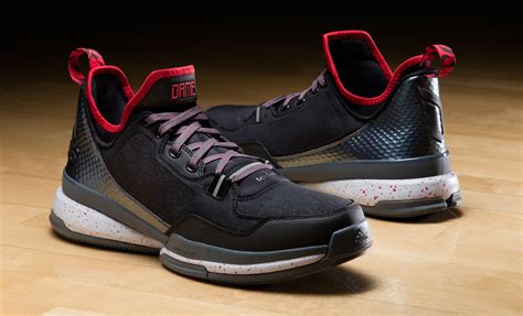 These Are the Sneakers Damian Lillard Will Be Wearing This Season ...