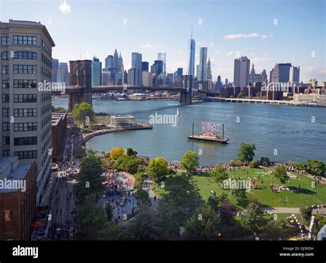 Jane's carousel in Brooklyn Bridge Park Stock Photo - Alamy