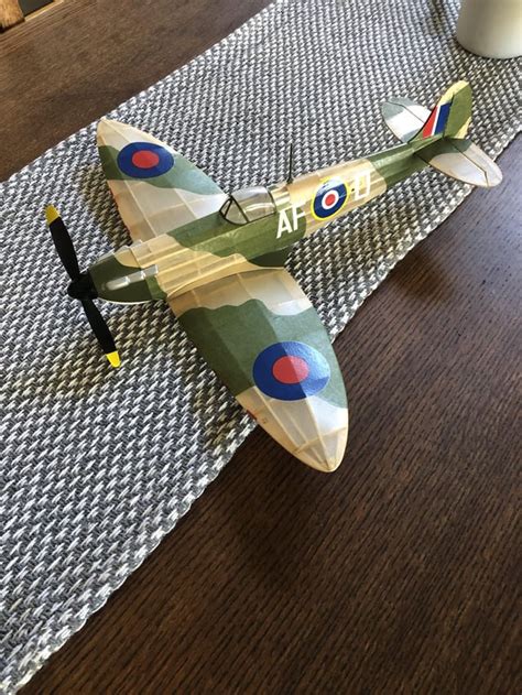 Finished a Guillow’s spitfire : r/BalsaAircraft