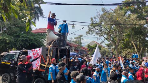 Tuntut Kenaikan Umk Ribuan Buruh Di Cianjur Akan Lakukan Aksi