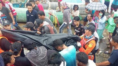 Korban Jiwa Banjir Manado Bertambah Bangunan Rusak Infopena