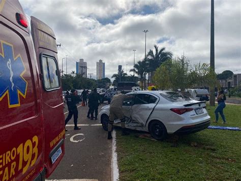 Homem Foge De Abordagem Policial Perseguido E Acaba Envolvido Em