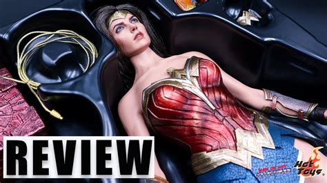 Wonder Woman Justice League Hot