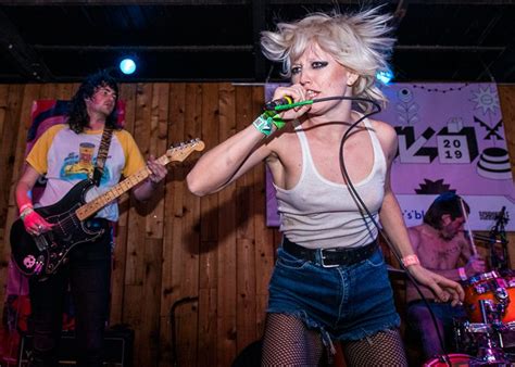 Amyl And The Sniffers Tour Genna Hortensia