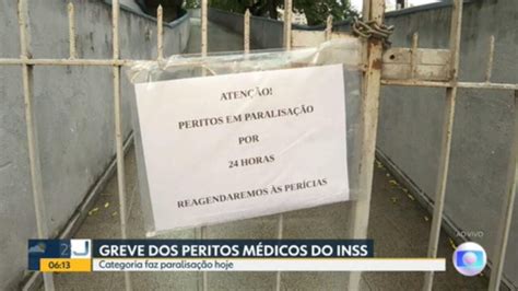 Peritos do INSS fazem paralisação e segurados no Rio ficam sob chuva