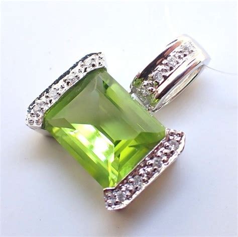 18 Carati Oro Bianco Pendente 3 20 Ct Peridoto Catawiki