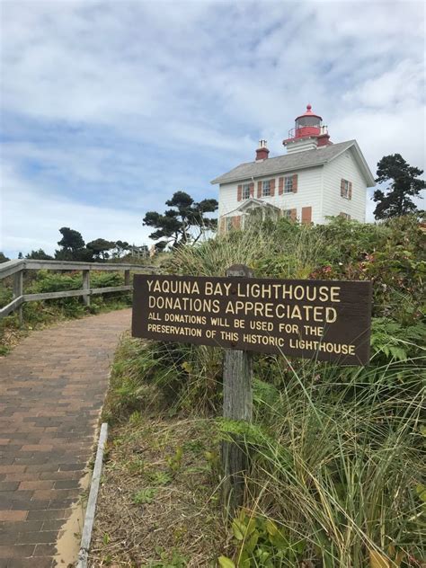 10 BEST Things to Do at Yaquina Bay Lighthouse