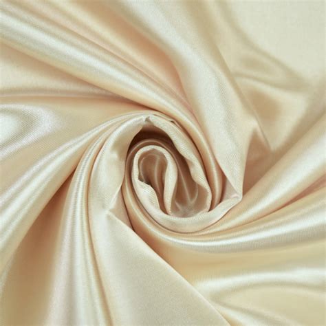 Tissu satin polyester uni crème Tissus Hemmers