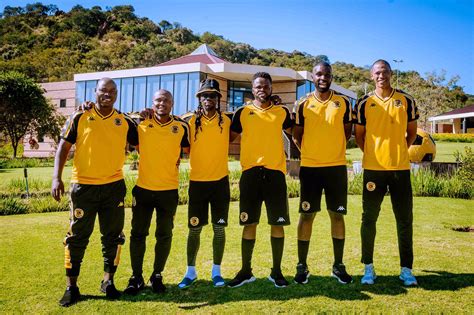 Chiefs To Meet Pirates In Legends Soweto Derby Idiski Times