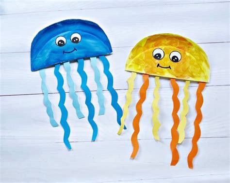 Paper Plate Jellyfish Craft for Kids - Easy Crafts For Kids