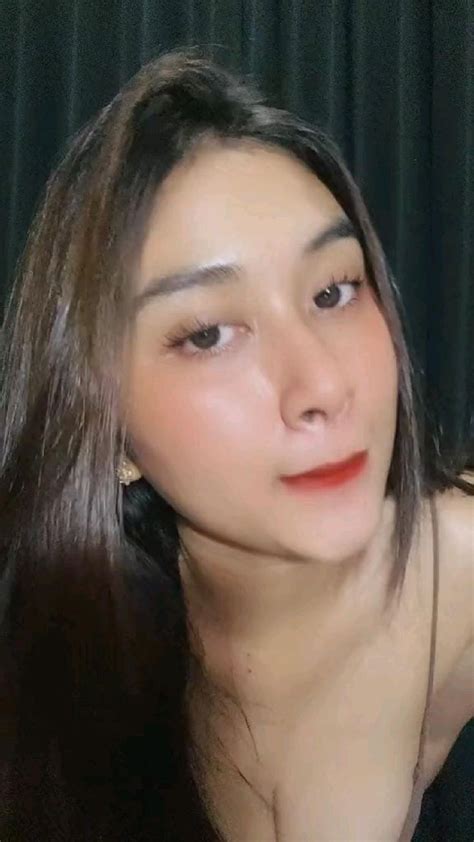 Pin Oleh Maria Di Pin Buatan Anda Wanita Cantik Gadis Berambut