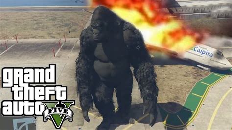 KING KONG ANDA SUELTO EN LA CIUDAD DE GTA 5 GTA 5 MOD KING KONG YouTube